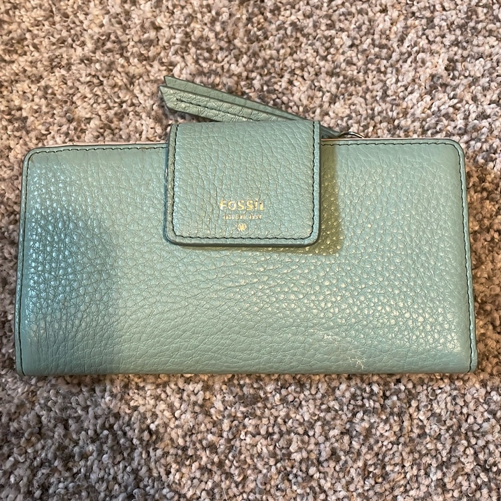 NWT Wallet GIVEAWAY